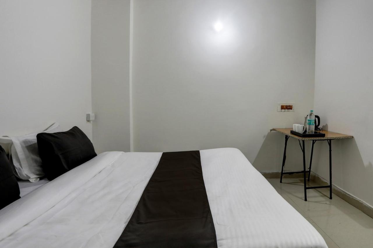 Hotel O The Royal New Delhi