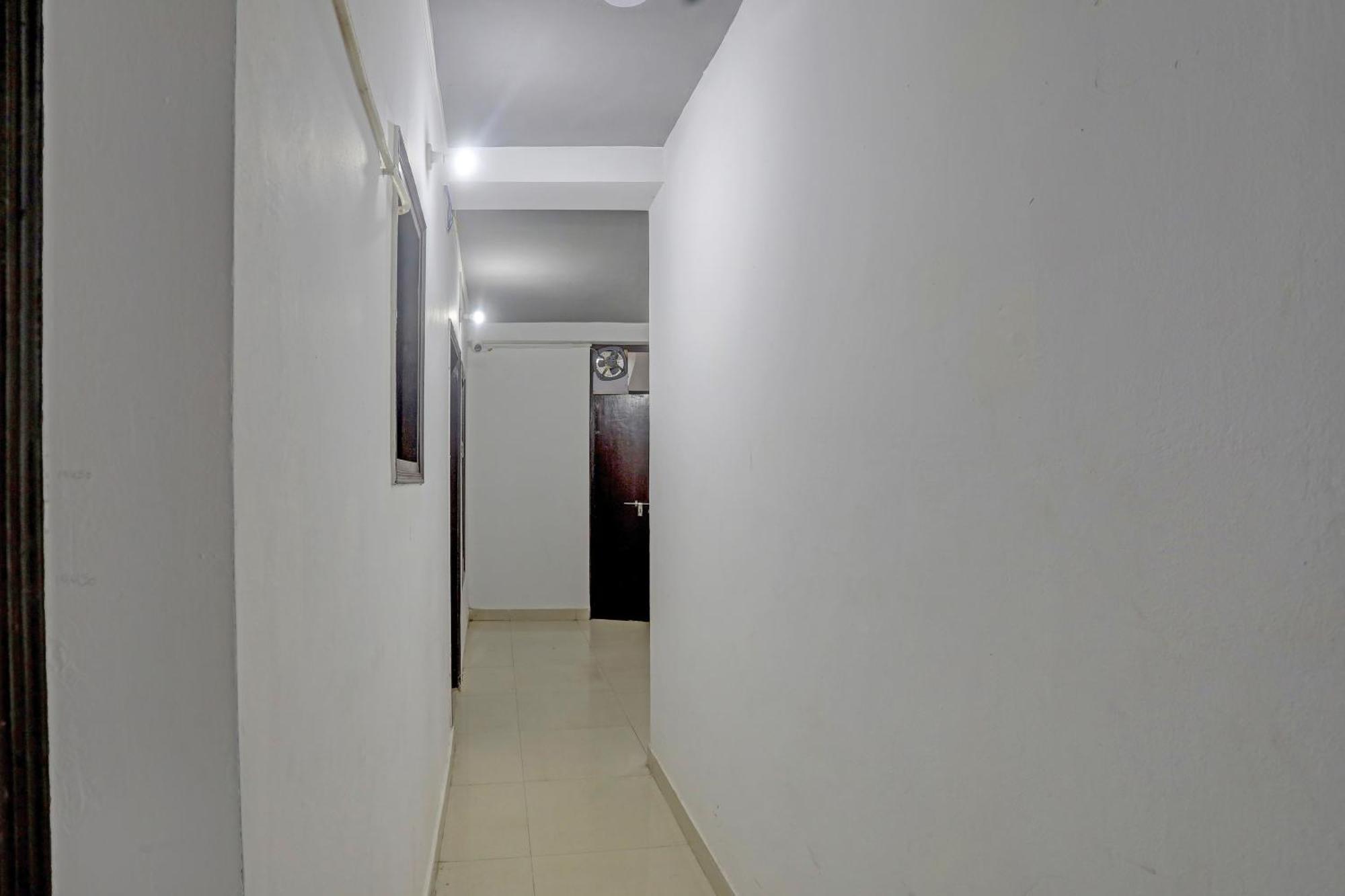 Hotel O The Royal 3*